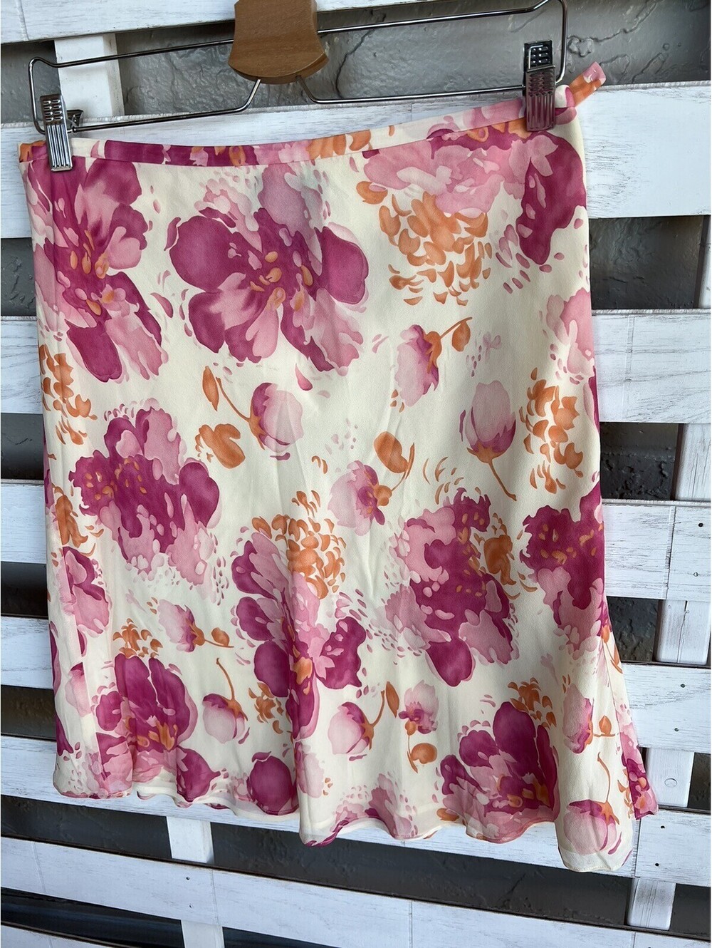 Vintage Ann Taylor Petites Silk Skirt Size 10P Floral Pink Beige Side Zip Lined.